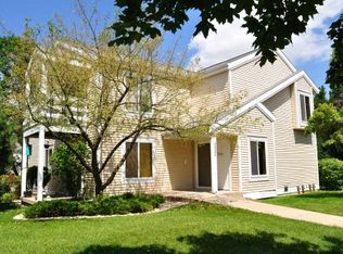 7510 Tree Ln #2193406, Madison, WI 53717