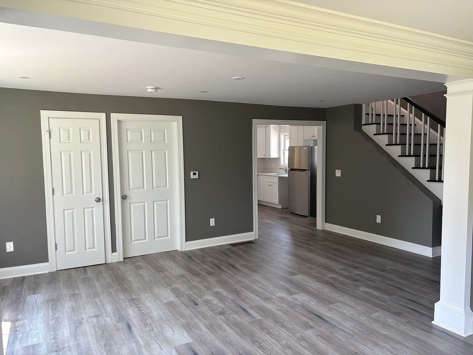 4 bed, 1400 sqft, $3,495 — Photo 3