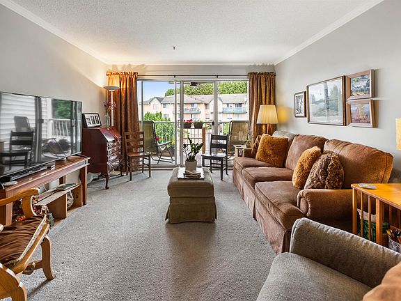 3rd image of 31850 Union Ave #114