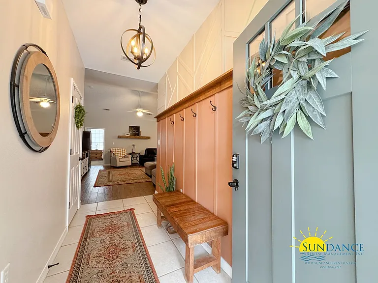 3 Coolwater Ln — Photo 2