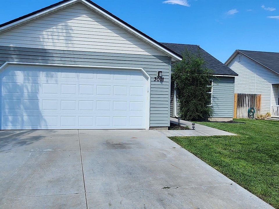 1st image of 3001 Village Green St