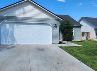 3001 Village Green St, Caldwell, ID 83605