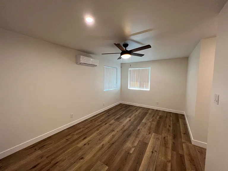 516 E St — Photo 21