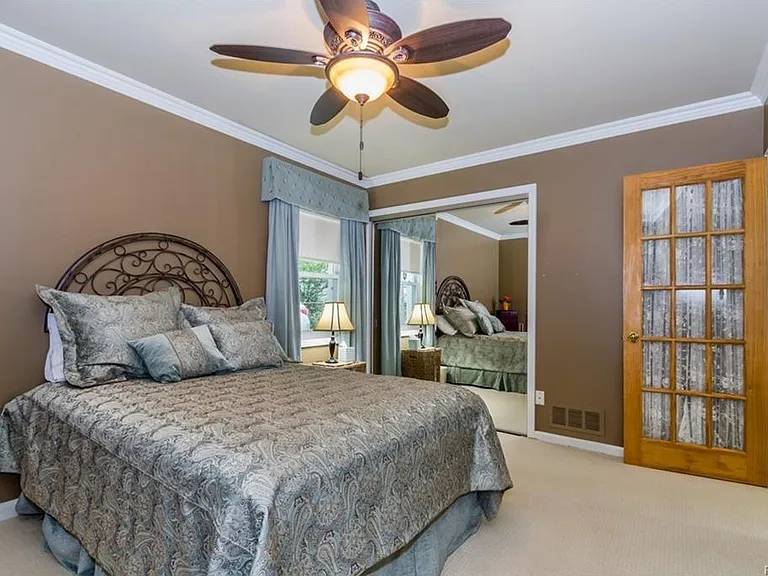 7252 Fenton St — Photo 12