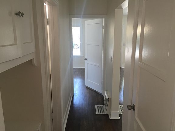 2nd image of 142 Granada Ave