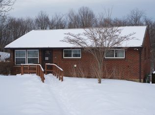 136 Sharon Dr, Butler, PA 16001