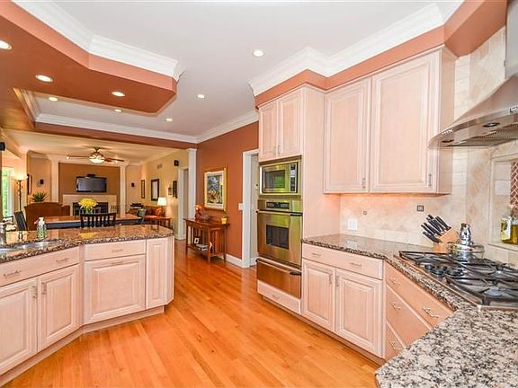 3rd image of 3064 Williams Creek Dr