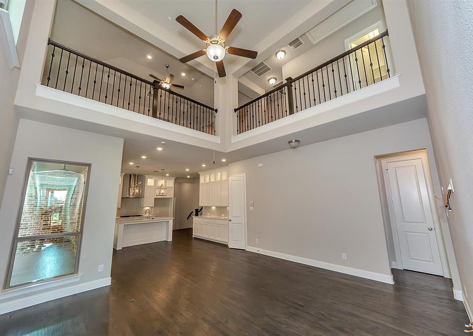 1st image of 4819 Isleworth Dr