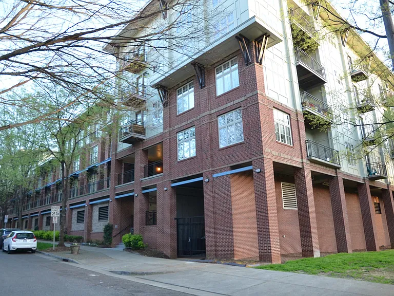 1101 W 1st St #118 — Photo 21
