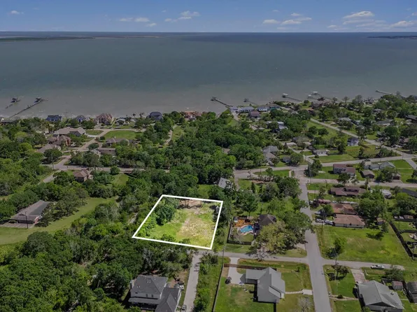 508 Donaldson St, La Porte, TX 77571