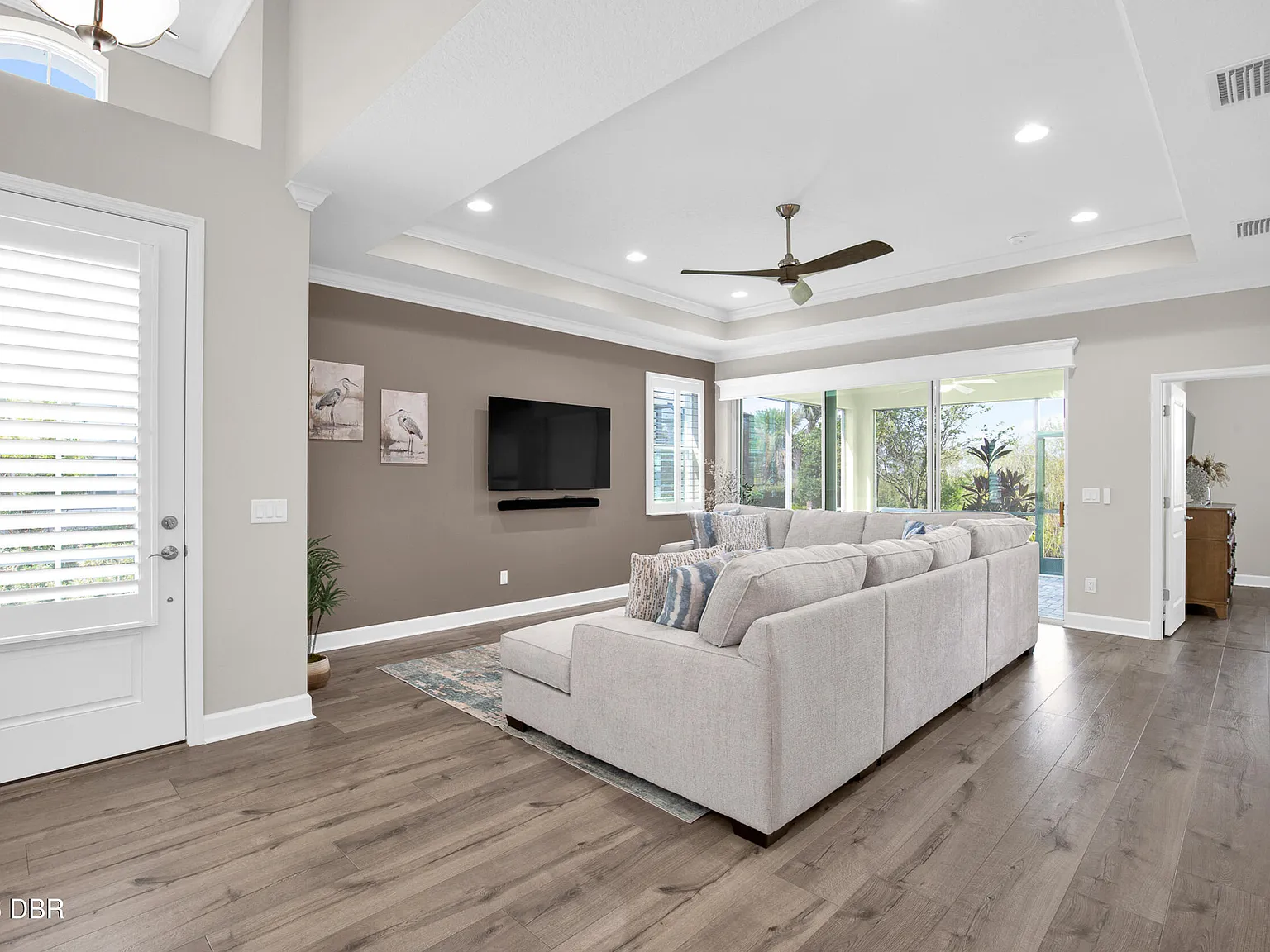 2 bed, 2.0 bath, 1563 sqft, $3,650 — Photo 4