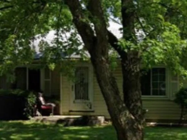 1024 E Warfield St, Garrett, IN 46738