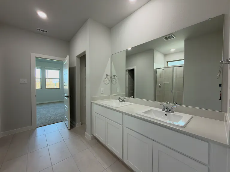 120 Millwood Rd — Photo 27