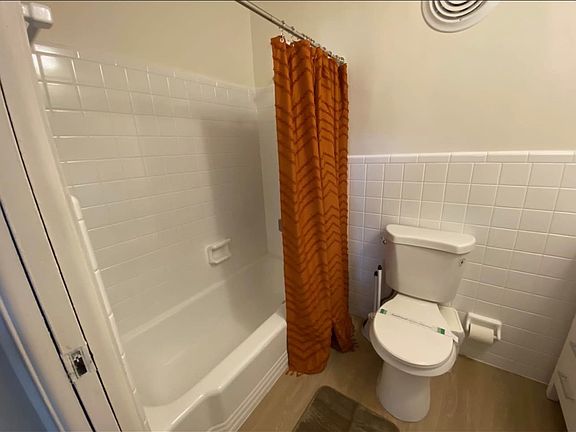 5th image of 105 N Eola Dr APT 1