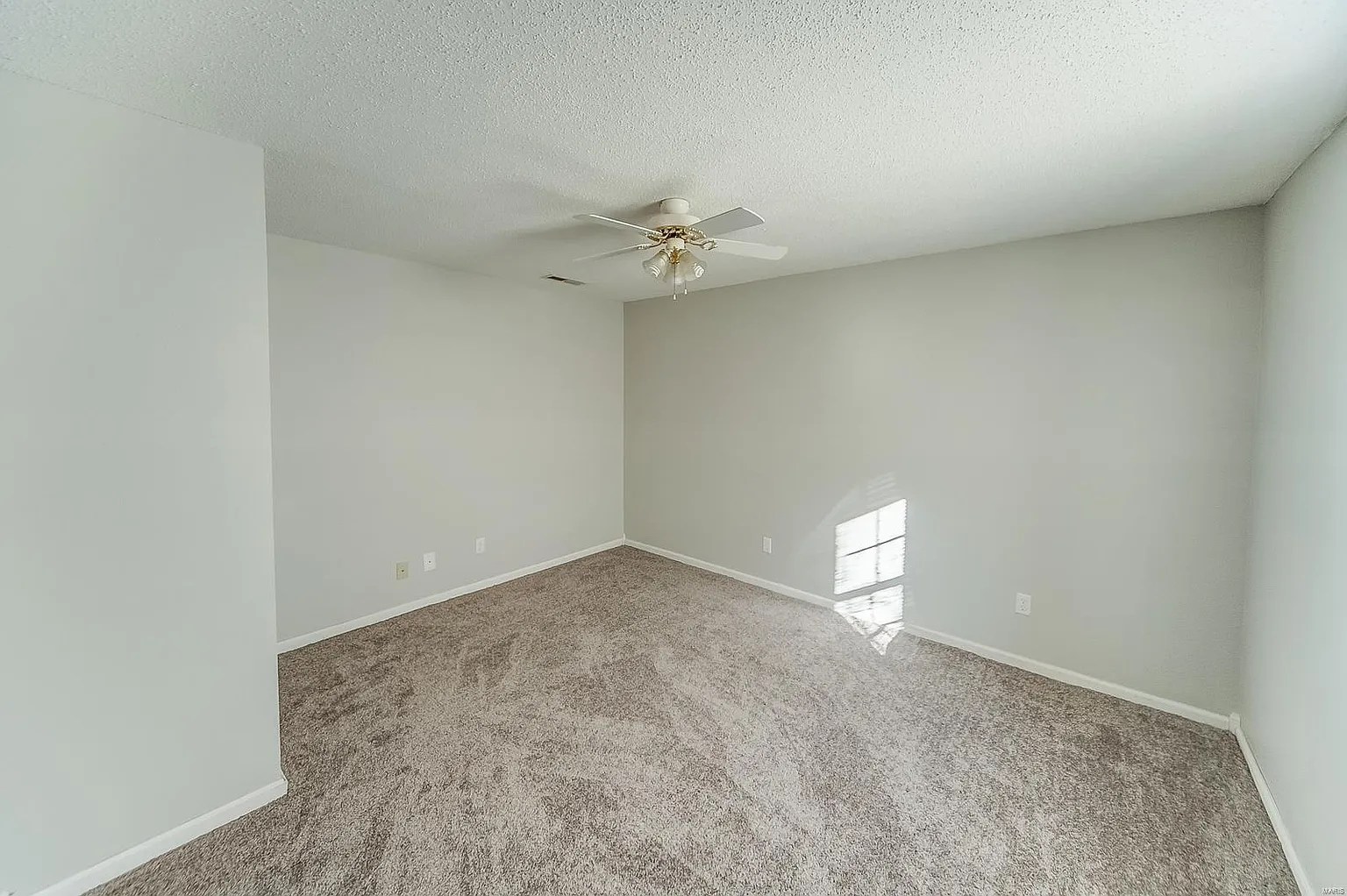 4415 Wabash Ave photo 1