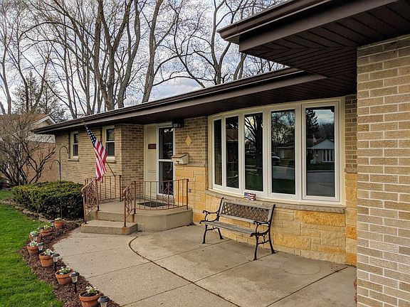 Front Entrance & Patio