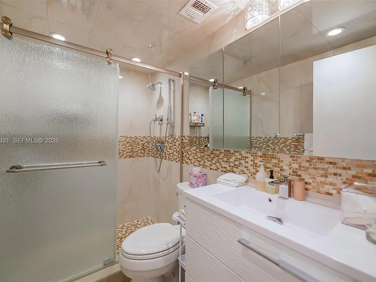 1950 S Ocean Dr #20D — Photo 10
