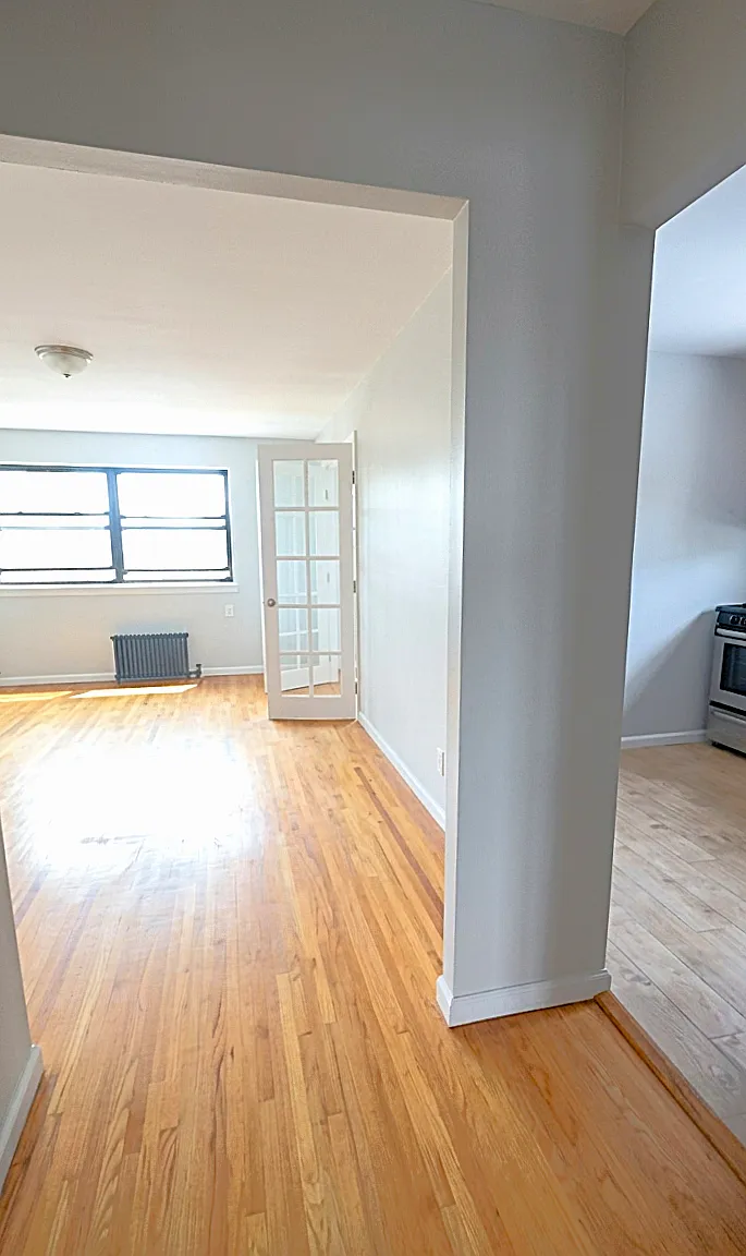 25-22 47th Street — Photo 3