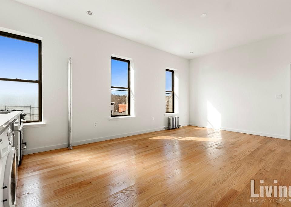 1st image of 601 7th Ave