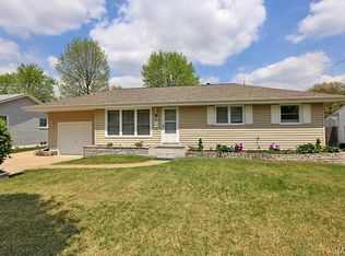 235 Florisota Dr, Florissant, MO 63031