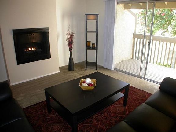 3rd image of 1261 Deerpark Dr