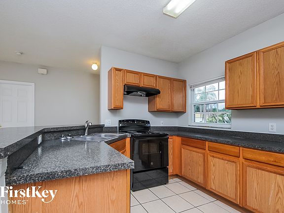 5th image of 858 San Pedro Ct