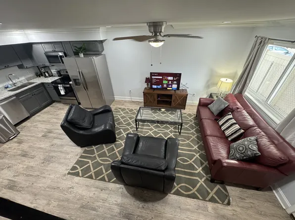 2413 Houma Blvd, Metairie, LA 70001