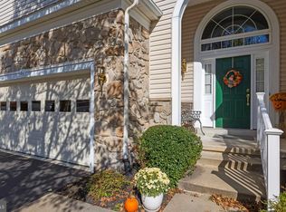 65 Huxley Cir, Marlton, NJ 08053