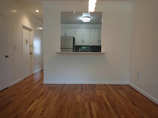 Rented by Hakeem Shahid, LREB | media 8