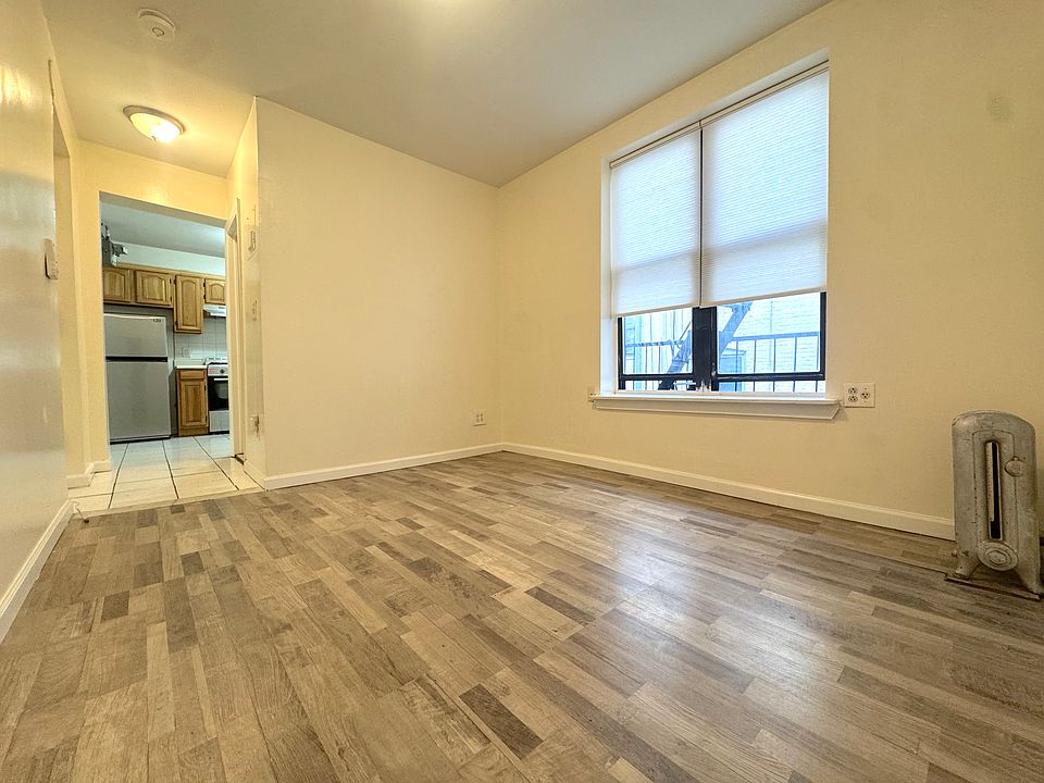 1st image of 252 S 4th St APT 3D