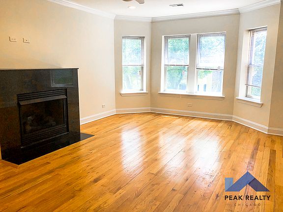 3rd image of 2240 W Morse Ave #2242G