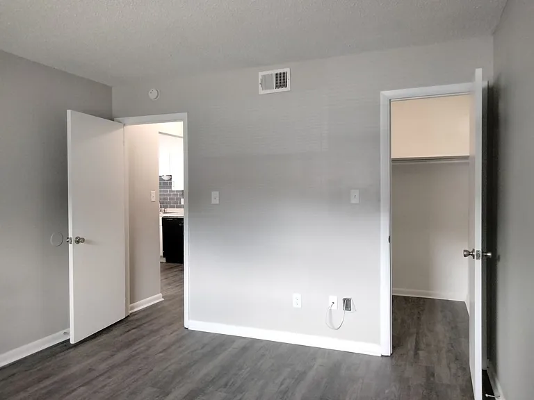Stone Brooke Apartments Homes — Photo 10