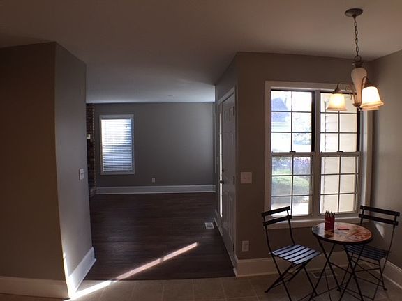 3rd image of 1740 Lexington Dr