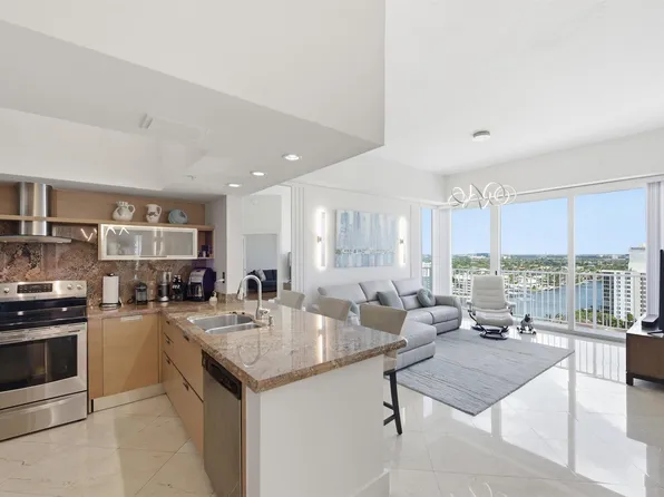 3020 NE 32nd Ave #Penthouse 1, Fort Lauderdale, FL 33308