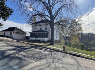 325 Canal St, Bloomington, WI 53804