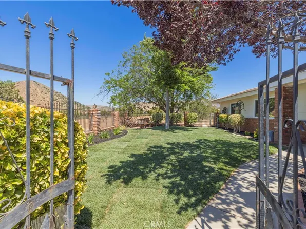2727 Sache St, Acton, CA 93510