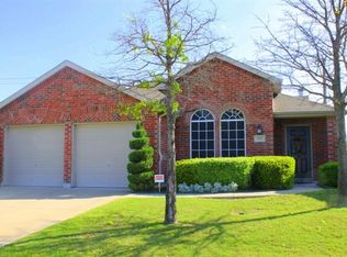 102 Starlight Dr, Forney, TX 75126