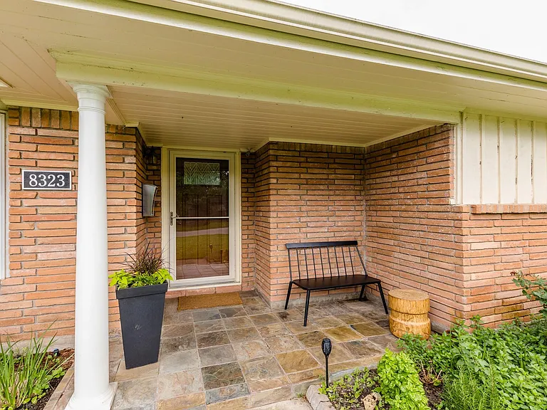 8323 Lorrie Dr — Photo 4