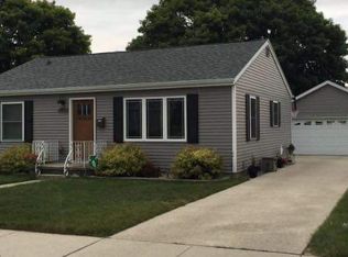 1603 S 24th St, Manitowoc, WI 54220