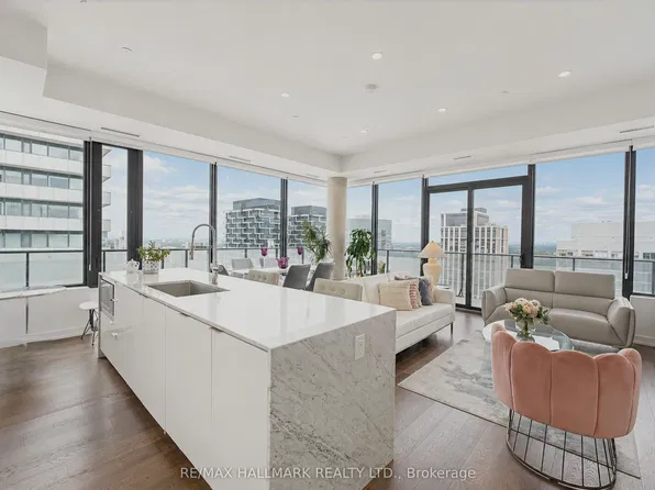 185 Roehampton Ave #Penthouse 2, Toronto, ON M4P 0C6
