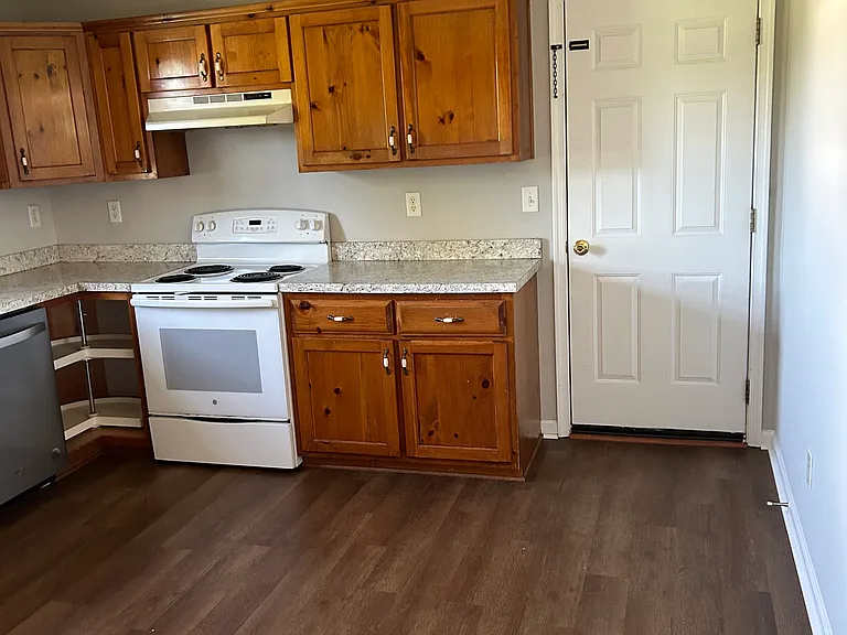 100 Cotton Ct — Photo 10