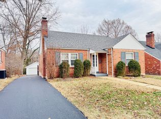814 Blossom Ln, Saint Louis, MO