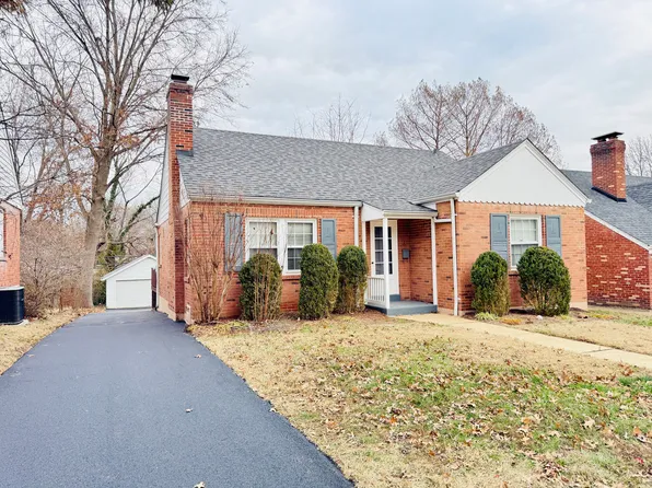 814 Blossom Ln, Saint Louis, MO 63119