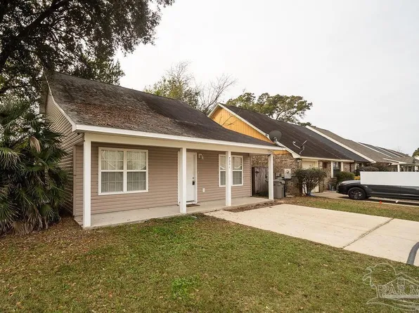 7051 Heather Oaks Dr, Pensacola, FL 32506