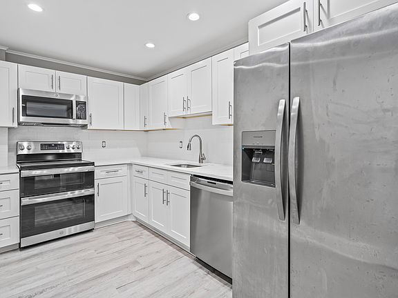 5th image of 2851 S Ocean #26