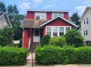 17 Dick St, Bergenfield, NJ 07621