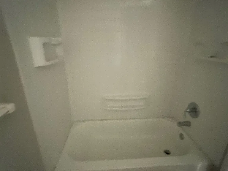 1917 Maravilla Ave #36 — Photo 6