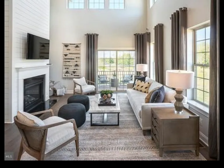 409 Sanctuary Ct — Photo 7