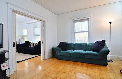 3rd image of 88 Goddard St #1