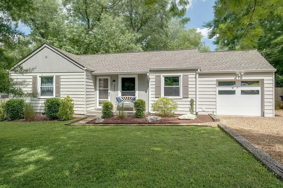 2 bed, $1,500 — Photo 3